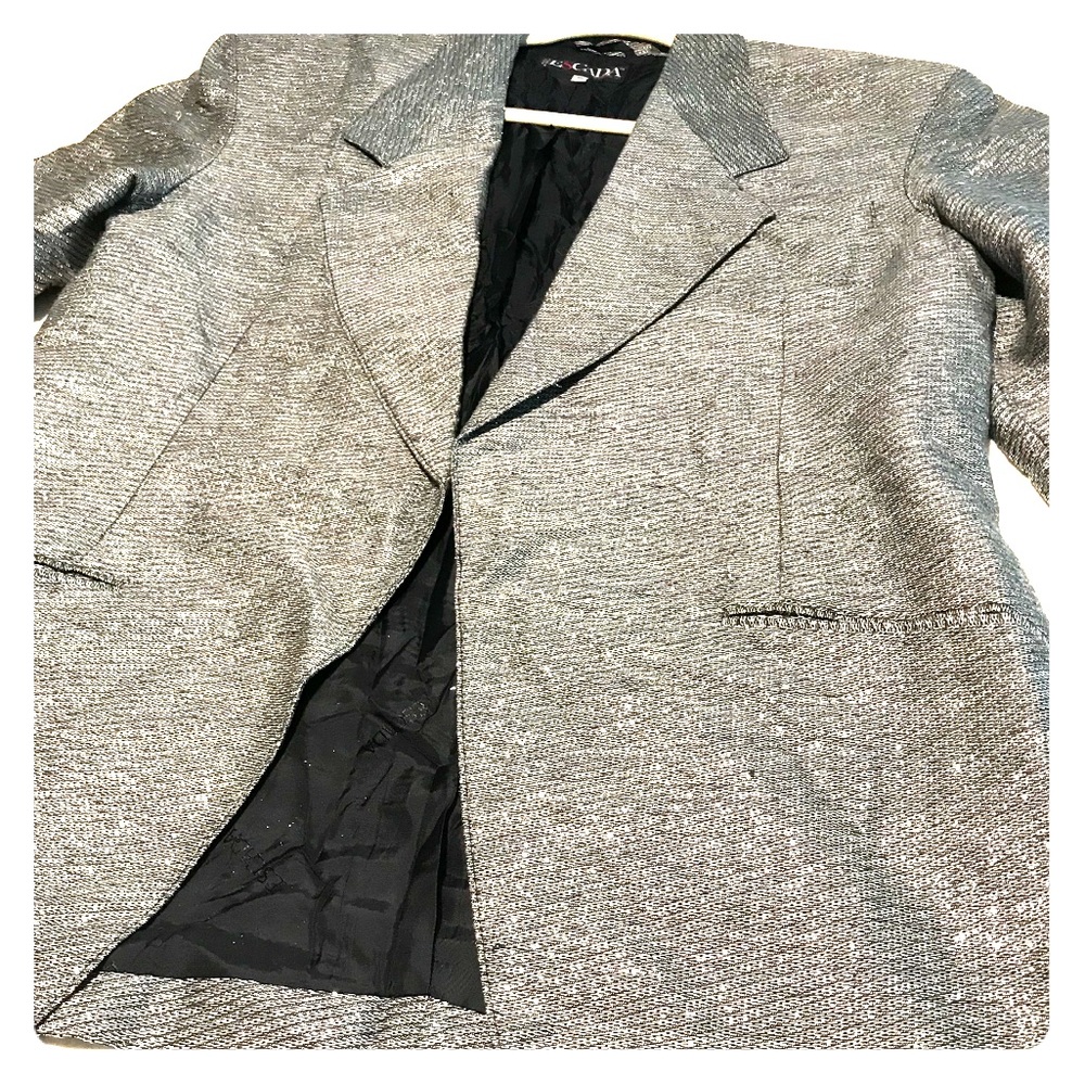 Escada boxy boyfriend jacket